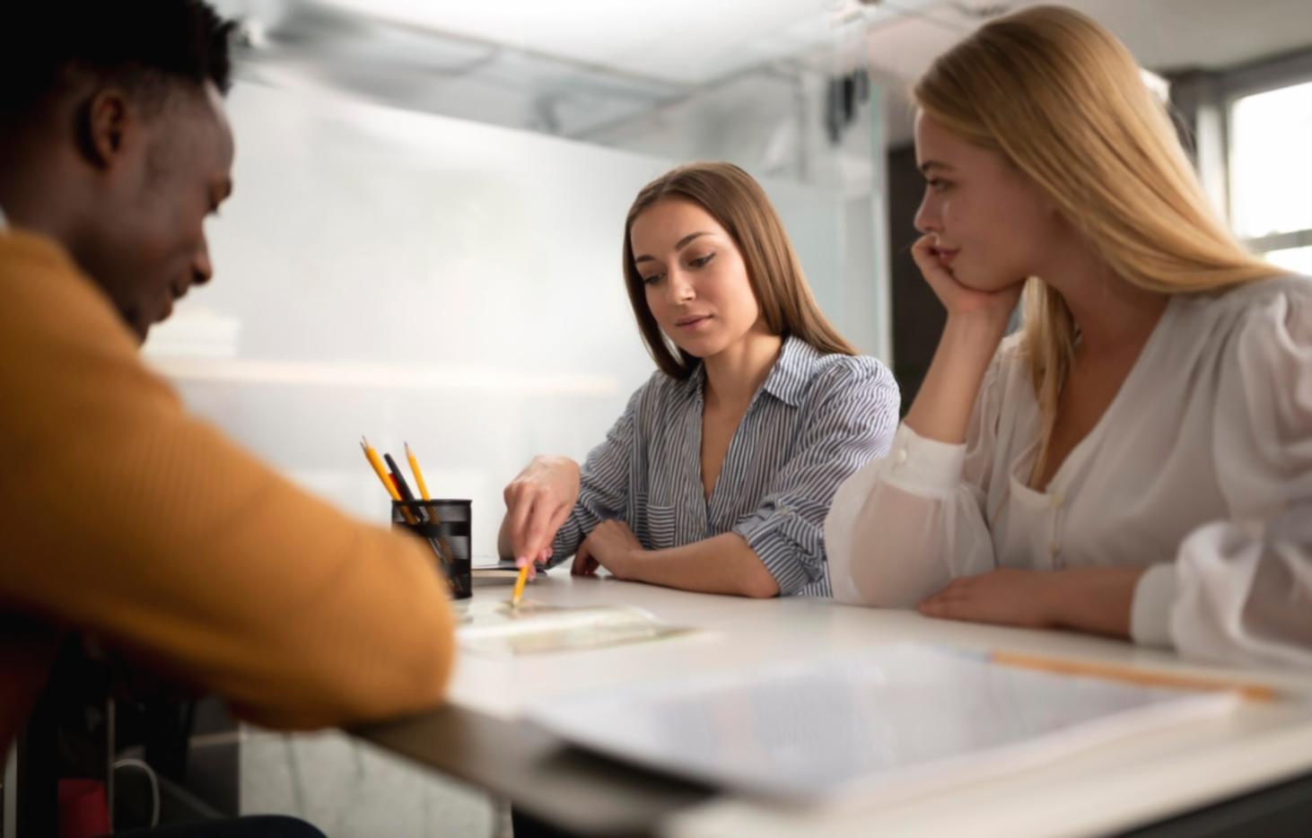 Analyse comparative des formations entrepreneuriales